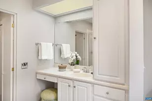 28 Ednam Village St, Charlottesville, VA 22903 - Photo 23