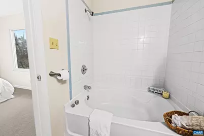 919 Stonehenge Rd, Charlottesville, VA 22901 - Photo 17