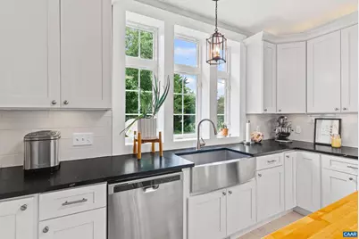 260 N Main St, Amherst, VA 24521 - Photo 23