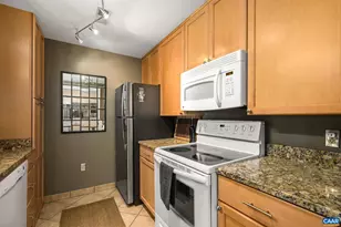 804 E Jefferson St, Charlottesville, VA 22902 - Photo 9