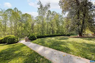 2662 Jefferson Park Cir, Charlottesville, VA 22903 - Photo 5