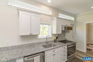1403 Burgess Ln, Charlottesville, VA 22902 - Photo 9