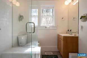 2642 Jefferson Park Cir, Charlottesville, VA 22903 - Photo 11
