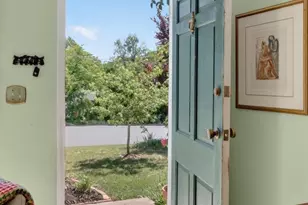 2519 Commonwealth Dr, Charlottesville, VA 22901 - Photo 5