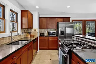 952 Blue Ridge Dr, Wintergreen Resort, VA 22967 - Photo 19