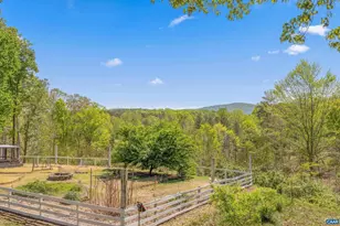 2947 Merrie Meadows Ln, Keswick, VA 22947 - Photo 3