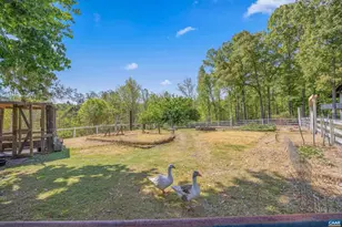 2947 Merrie Meadows Ln, Keswick, VA 22947 - Photo 5