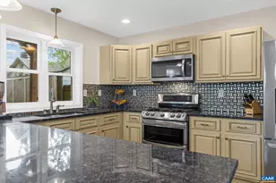 302 NW 11th St, Charlottesville, VA 22903 - Photo 27
