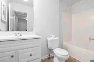 501 Moseley Dr, Charlottesville, VA 22903 - Photo 15