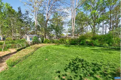 2409 Kerry Ln, Charlottesville, VA 22901 - Photo 13