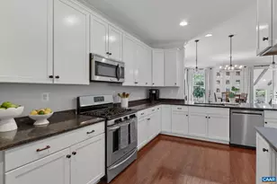 2825 Shannon Glen Ct, Earlysville, VA 22936 - Photo 9