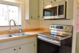 1718 Market St, Charlottesville, VA 22902 - Photo 11