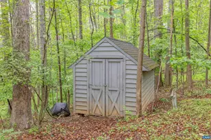 1621 Shady Grove Ct, Charlottesville, VA 22902 - Photo 43