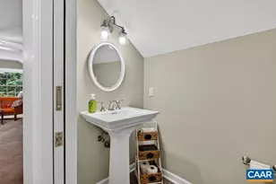 1300 W Leigh Dr, Charlottesville, VA 22901 - Photo 43