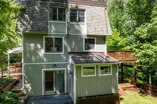 1832 Yorktown Dr, Charlottesville, VA 22901 - Photo 5