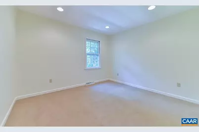 1012 Wildmere Pl, Charlottesville, VA 22901 - Photo 33