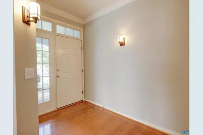 685 Courtyard Ct, Charlottesville, VA 22903 - Photo 5