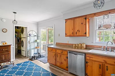 418 James River Rd, Scottsville, VA 24590 - Photo 17