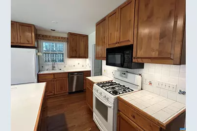 1618 Oxford Rd, Charlottesville, VA 22903 - Photo 11