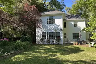 1618 Oxford Rd, Charlottesville, VA 22903 - Photo 3