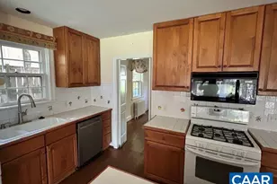 1618 Oxford Rd, Charlottesville, VA 22903 - Photo 13