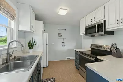 1023 Forest Hills Ave, Charlottesville, VA 22903 - Photo 15