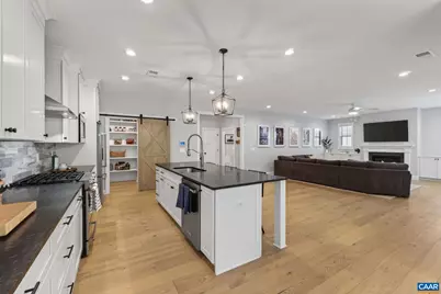 552 Belluno Ln, Charlottesville, VA 22911 - Photo 5