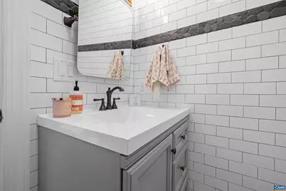 134 W Park Dr, Charlottesville, VA 22901 - Photo 19
