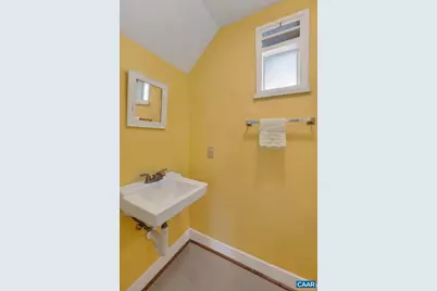 518 NE 8th St, Charlottesville, VA 22902 - Photo 23