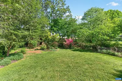 518 NE 8th St, Charlottesville, VA 22902 - Photo 49