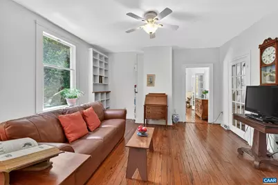 518 NE 8th St, Charlottesville, VA 22902 - Photo 9