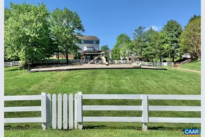 1045 Wintergreen Ln, Charlottesville, VA 22903 - Photo 7