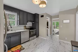 1708 Vermira Pl, Charlottesville, VA 22901 - Photo 11