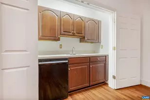 555 Dryden Pl, Charlottesville, VA 22903 - Photo 47