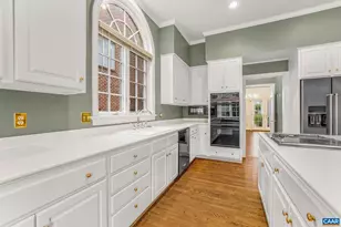 555 Dryden Pl, Charlottesville, VA 22903 - Photo 23
