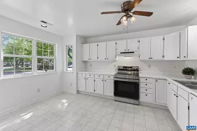 1242 Gazebo Ct, Charlottesville, VA 22901 - Photo 3