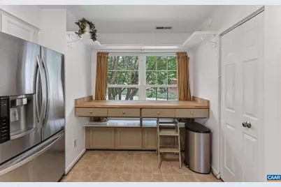 1247 Maple View Dr, Charlottesville, VA 22902 - Photo 7