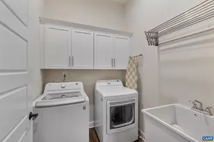 542 Drumin Rd, Keswick, VA 22947 - Photo 11