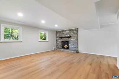 309 Crestfield Ct, Charlottesville, VA 22911 - Photo 25