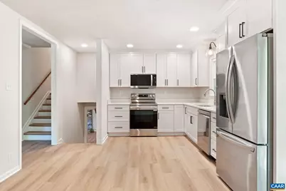 309 Crestfield Ct, Charlottesville, VA 22911 - Photo 13