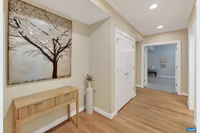 217 Brookwood Dr, Charlottesville, VA 22902 - Photo 5