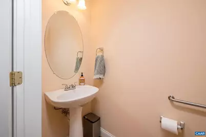 1051 Glenwood Station Ln #304, Charlottesville, VA 22901 - Photo 11