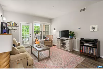 270 Riverbend Dr #2E, Charlottesville, VA 22911 - Photo 3