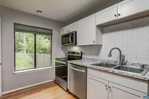 587 Southampton Ct, Charlottesville, VA 22901 - Photo 13