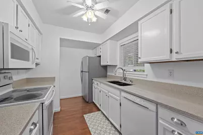 1250 Maple View Dr, Charlottesville, VA 22902 - Photo 9