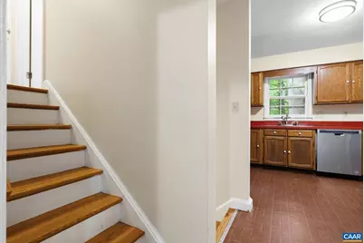 1092 Towne Ln, Charlottesville, VA 22901 - Photo 9