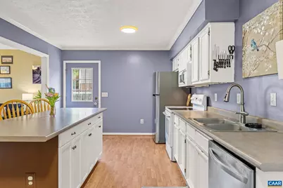 525 Jester Ln, Charlottesville, VA 22911 - Photo 11