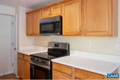 121 Sundrops Ct, Charlottesville, VA 22902 - Photo 11