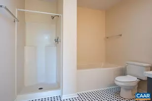 121 Sundrops Ct, Charlottesville, VA 22902 - Photo 15