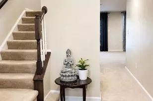 2046 Elm Tree Ct, Charlottesville, VA 22911 - Photo 3